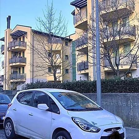 Tevere アパートホテル ウーディネ